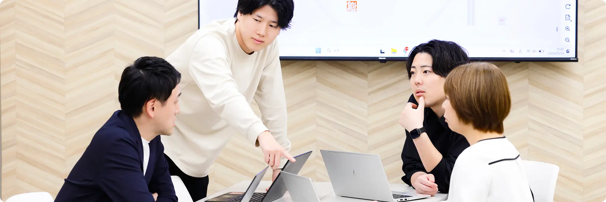 食を通じて人をつなぐ様子